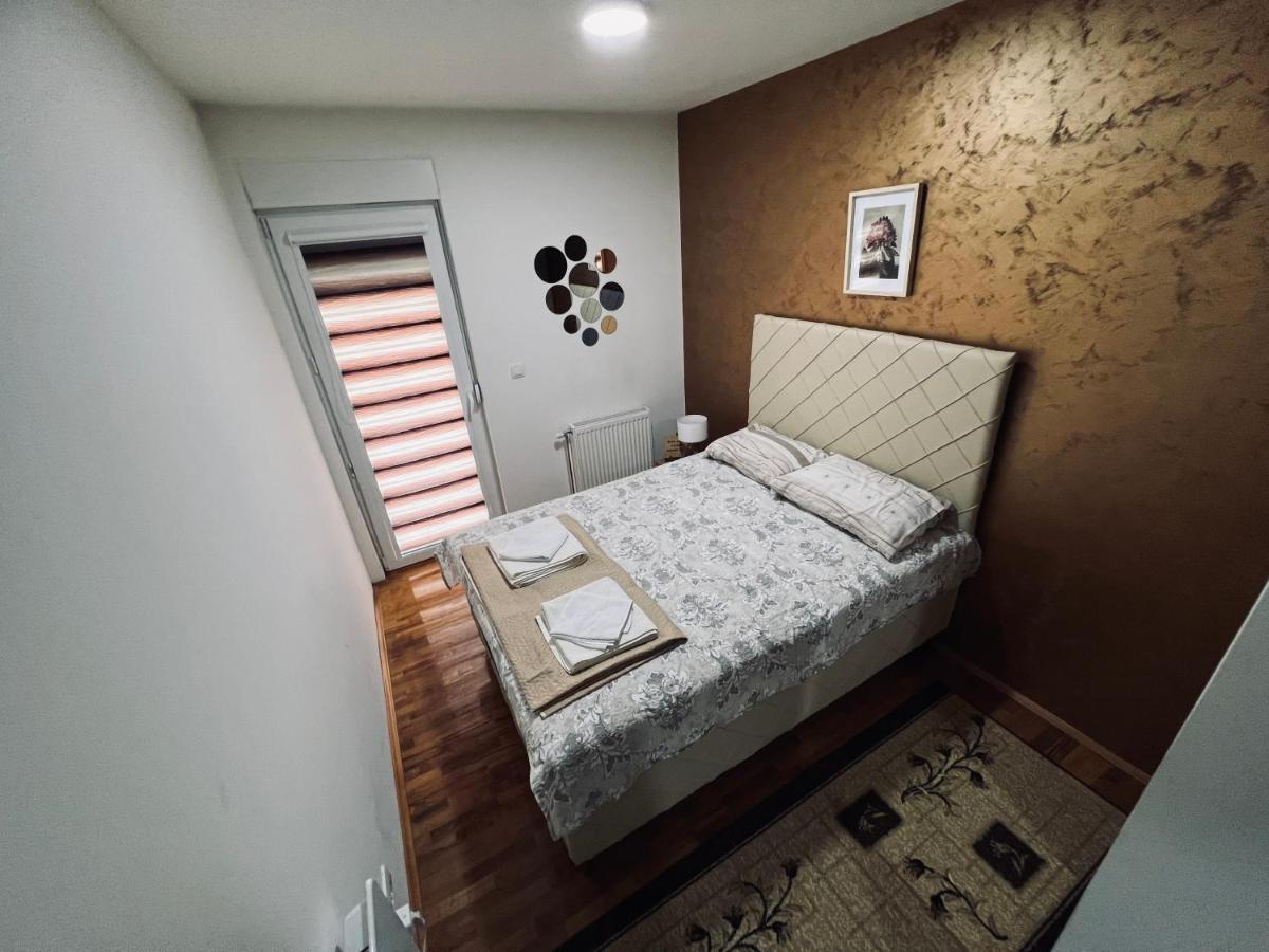 Apartman Lux ヴラニェ エクステリア 写真
